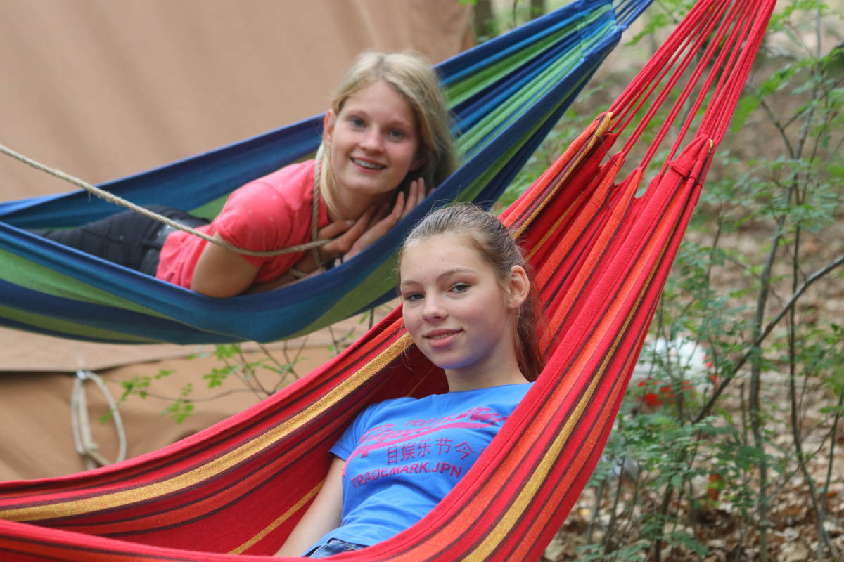 Padvindsters met Holly in de Woods